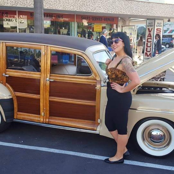 Meet your Posher, Jennifer - Picture 8 of 11